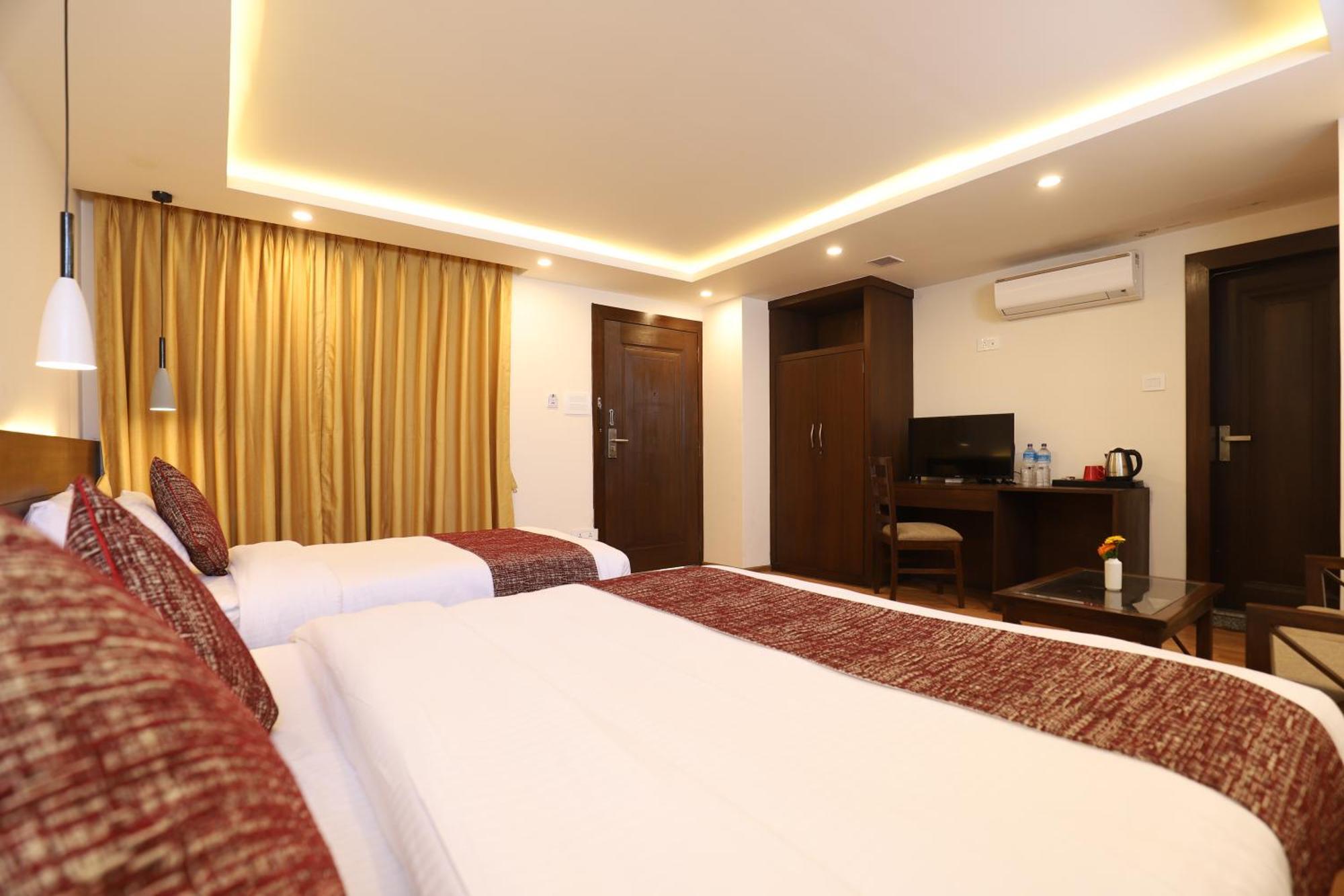Apex Business Hotel - Airport Kathmandu Exterior foto