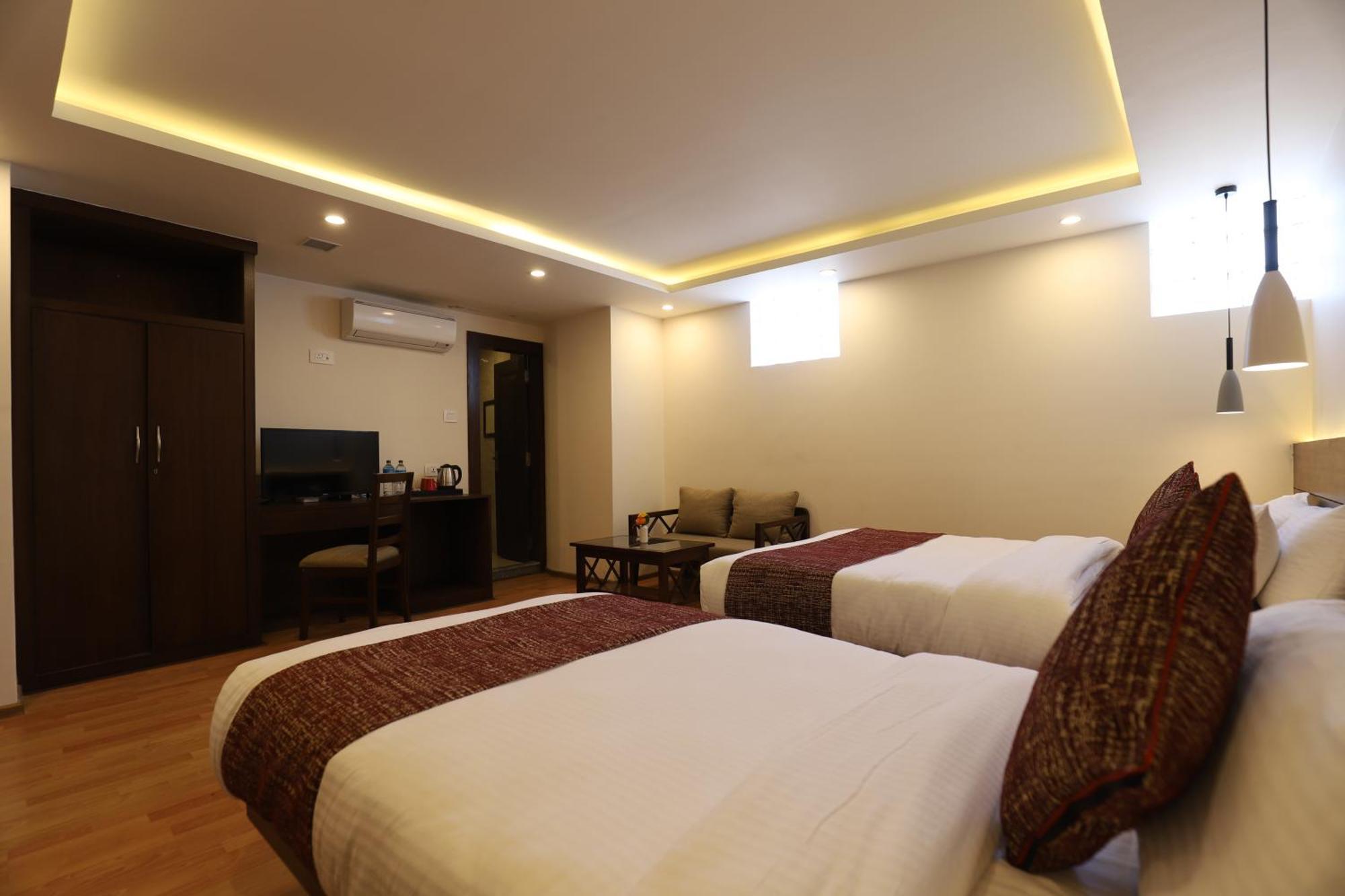 Apex Business Hotel - Airport Kathmandu Exterior foto